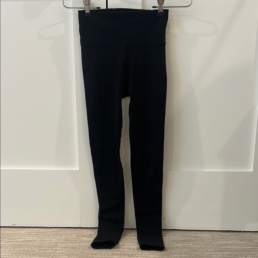 Lululemon black leggings